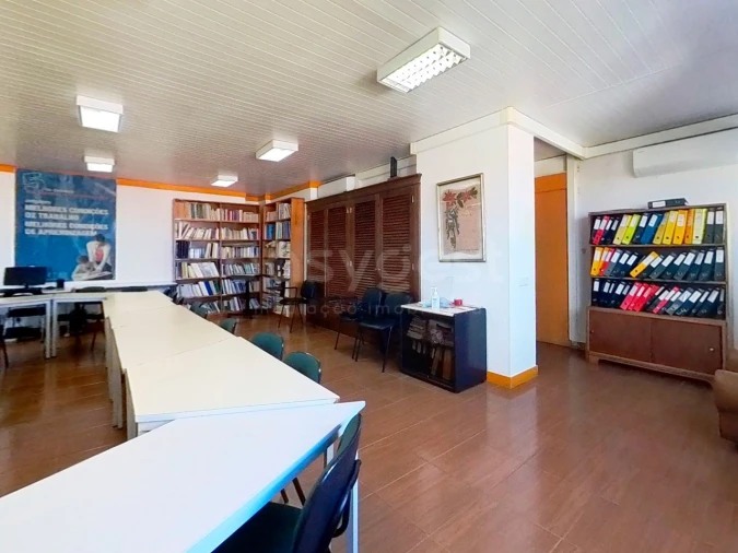 Prédio para Venda em Ponta Delgada (São Pedro) Foto 4