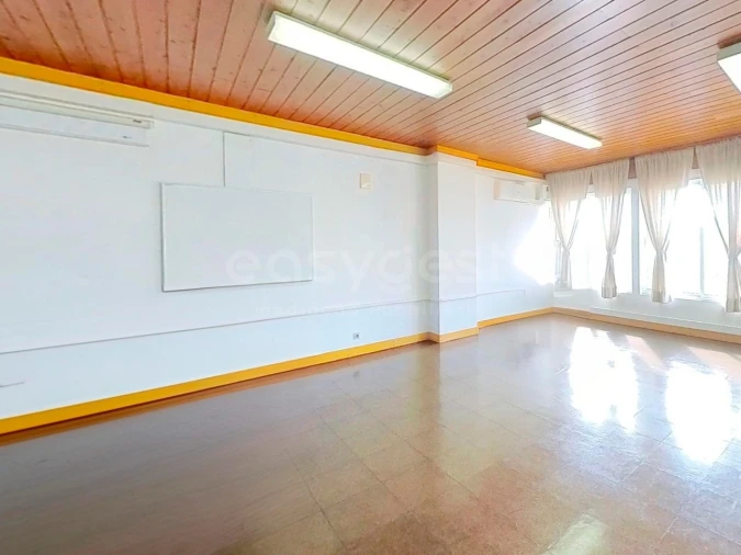 Prédio para Venda em Ponta Delgada (São Pedro) Foto 11