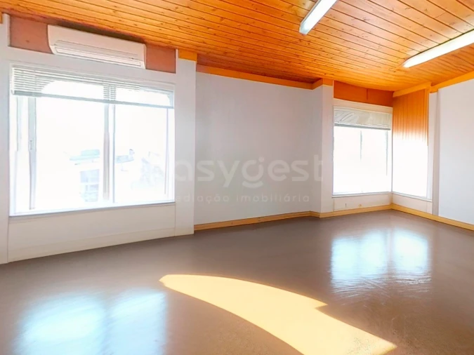 Prédio para Venda em Ponta Delgada (São Pedro) Foto 16