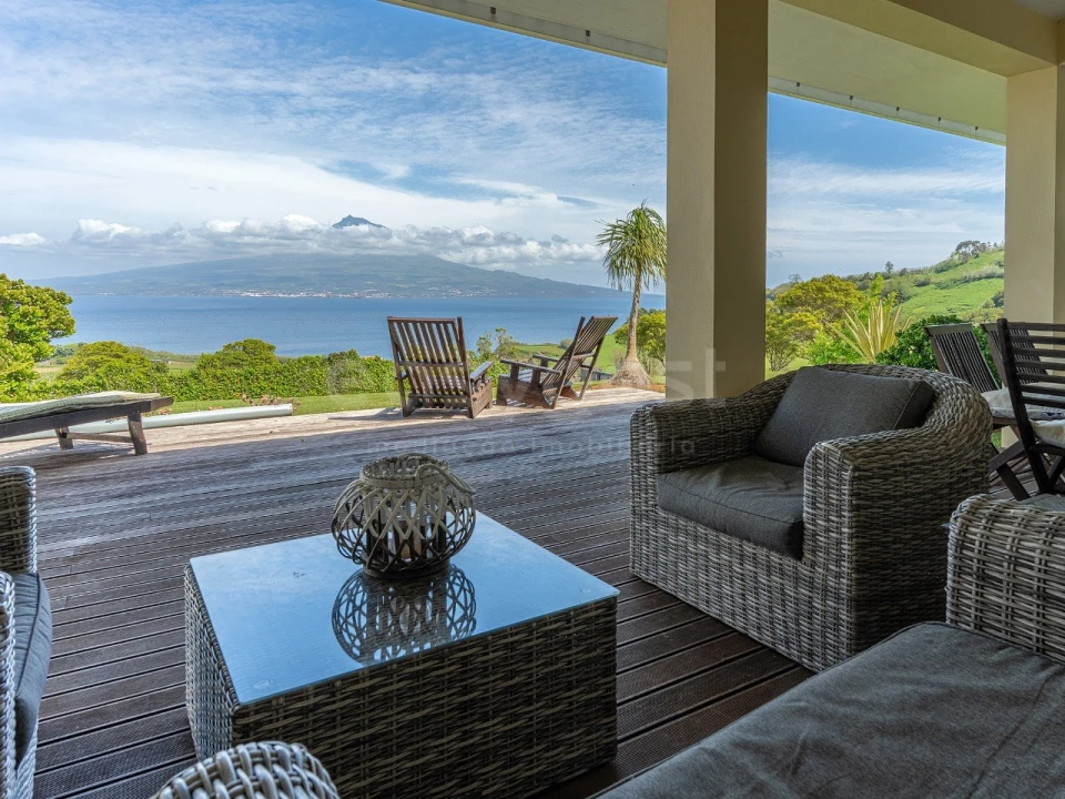 Moradia T3 para Venda em Pedro Miguel Foto 4