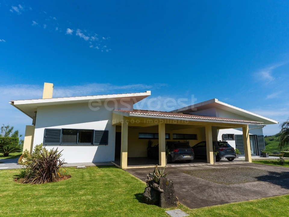 Moradia T3 para Venda em Pedro Miguel Foto 41