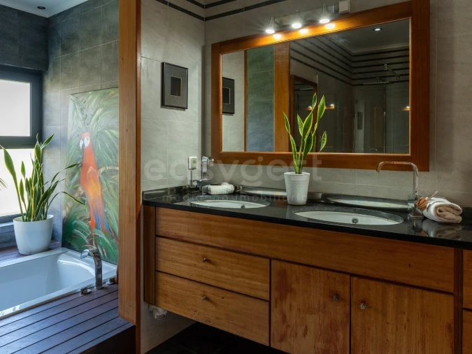 Moradia T3 para Venda em Pedro Miguel Foto 13