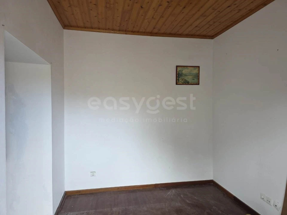 Moradia T2 para Venda em Santa Luzia Foto 8