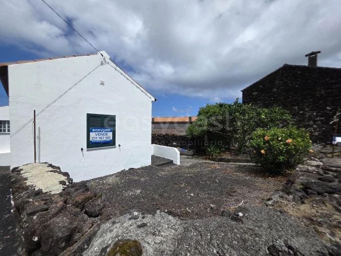 Moradia T2 para Venda em Santa Luzia Foto 18