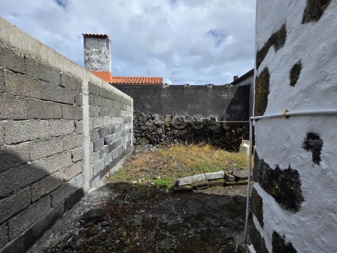 Moradia T2 para Venda em Santa Luzia Foto 25