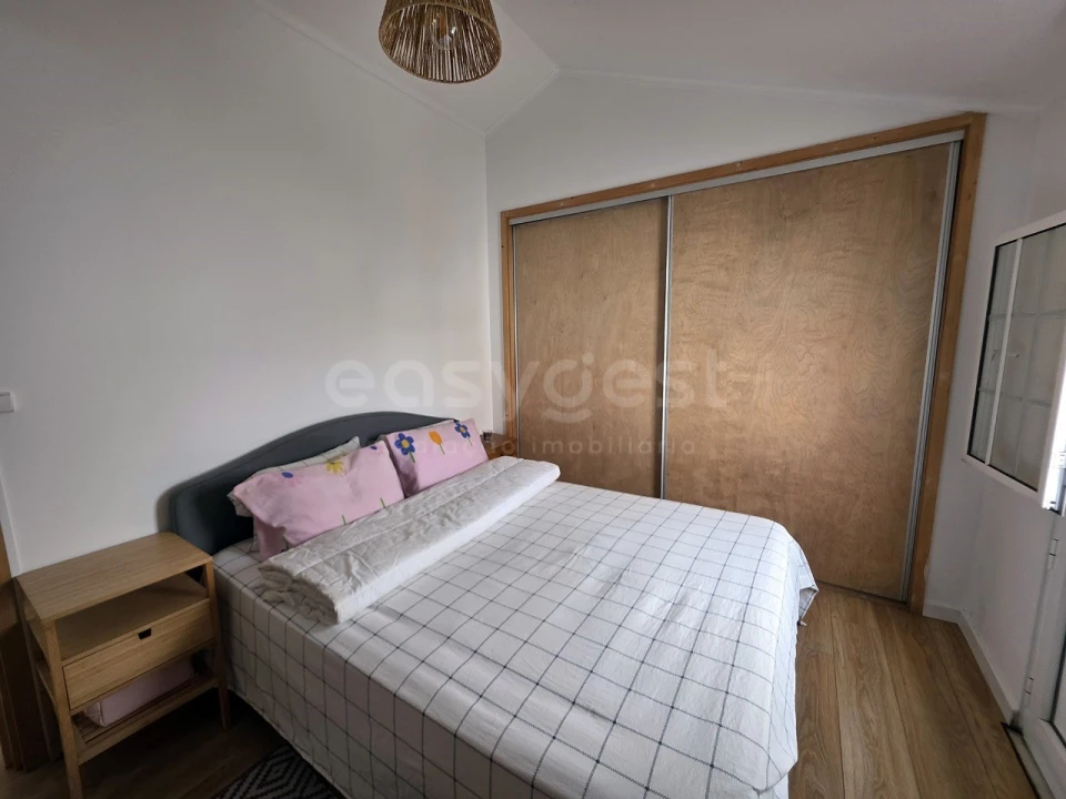 Moradia T1 para Venda em Madalena Foto 6