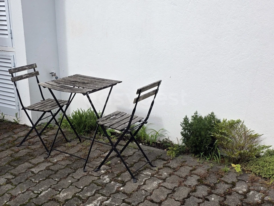 Moradia T1 para Venda em Madalena Foto 13