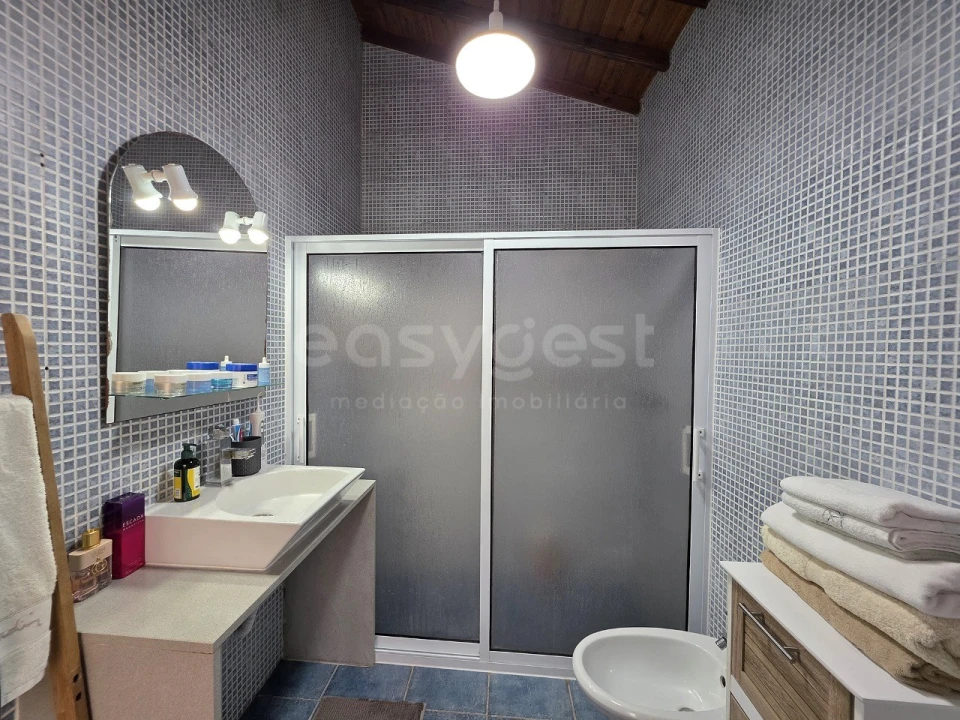 Moradia T4 para Venda em Fajã de Cima Foto 15