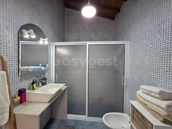 Moradia T4 para Venda em Fajã de Cima Foto 15