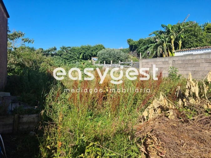 Moradia T2 para Venda em Arrifes Foto 5