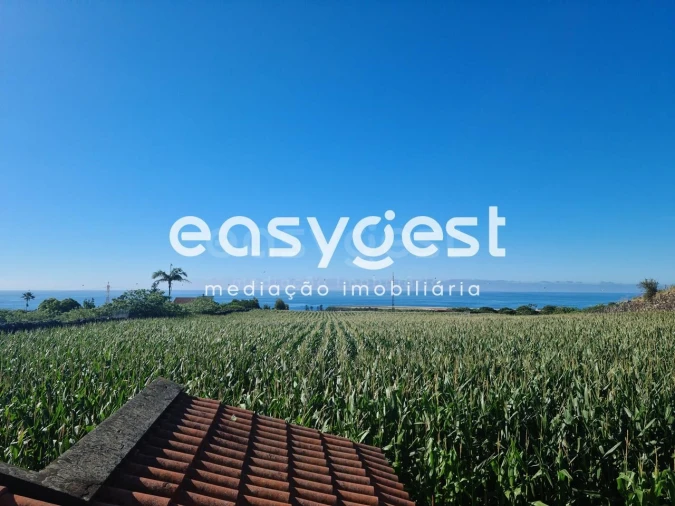 Moradia T2 para Venda em Arrifes Foto 15