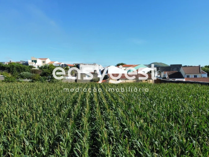 Moradia T2 para Venda em Arrifes Foto 17