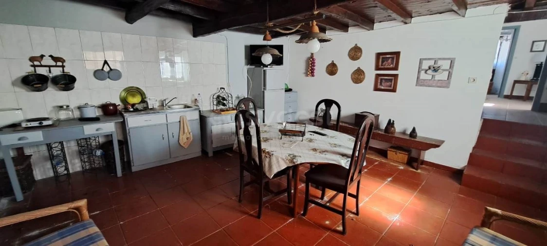 Moradia T1 para Venda em São Martinho do Peso Foto 3