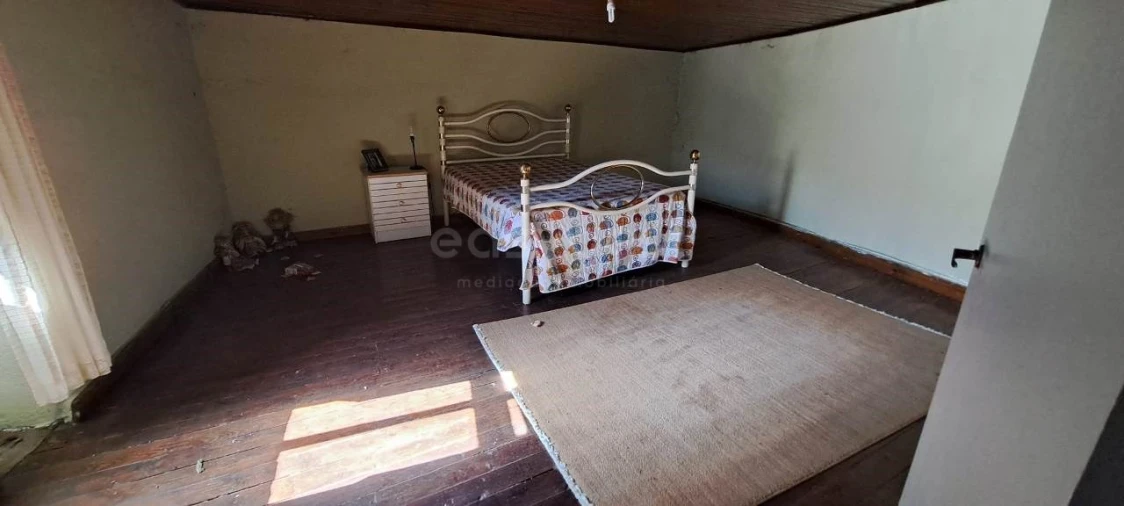 Moradia T1 para Venda em São Martinho do Peso Foto 8