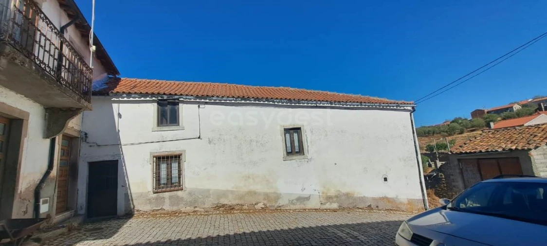 Moradia T1 para Venda em São Martinho do Peso Foto 9