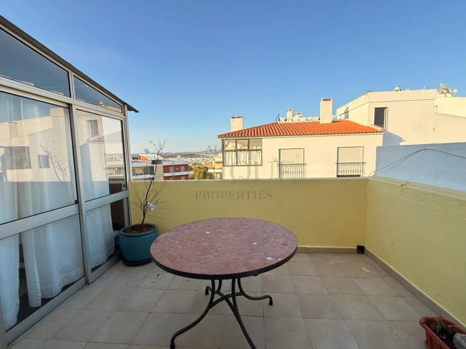 Apartamento T1 para Venda em Lagos (São Sebastião e Santa Maria) Foto 2