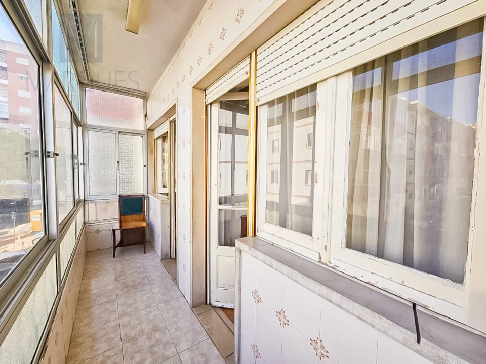 Apartamento T2 para Venda em Agualva e Mira-Sintra Foto 9