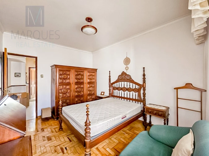 Apartamento T2 para Venda em Agualva e Mira-Sintra Foto 10