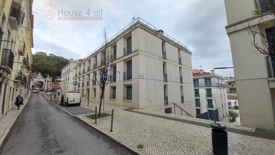 Apartamento T1 para Arrendamento em Santa Maria Maior Foto 1