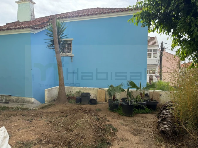 Prédio para Venda em Carcavelos e Parede Foto 6