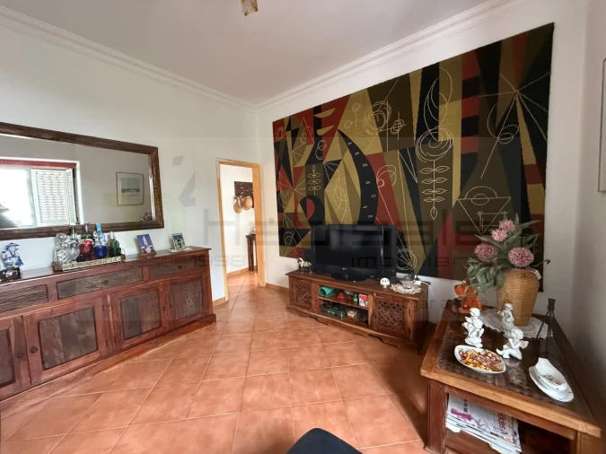 Prédio para Venda em Carcavelos e Parede Foto 8