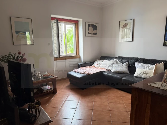 Prédio para Venda em Carcavelos e Parede Foto 10