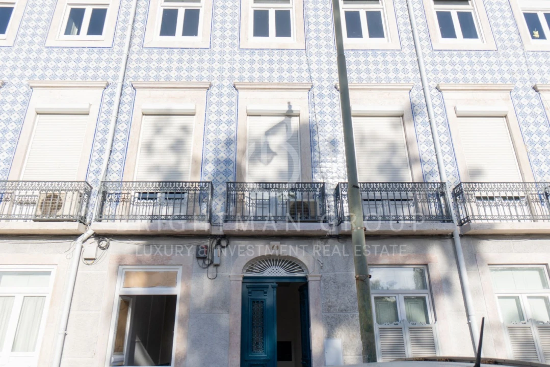 Apartamento T6 para Venda em Arroios Foto 3