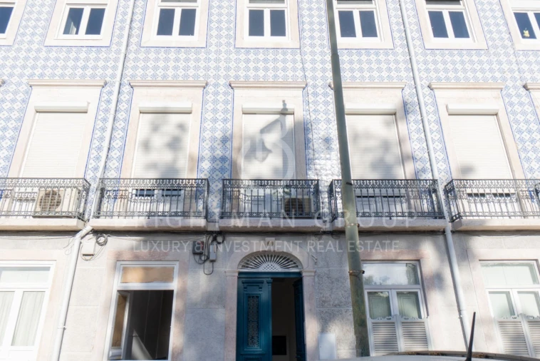 Apartamento T6 para Venda em Arroios Foto 3