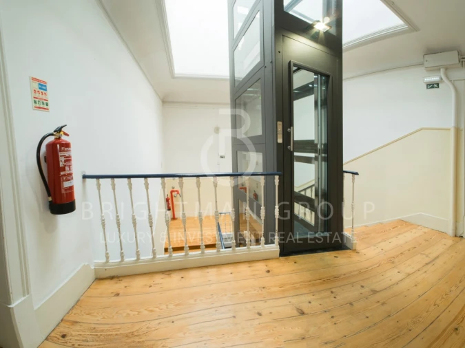 Apartamento T6 para Venda em Arroios Foto 10