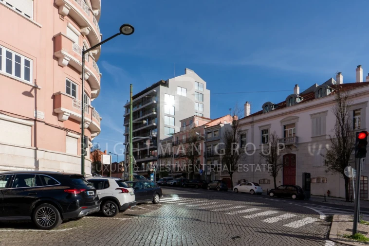 Apartamento T6 para Venda em Arroios Foto 22