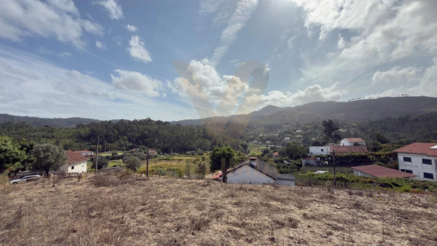 Terreno para Venda em Rebordões (Santa Maria) Foto 10