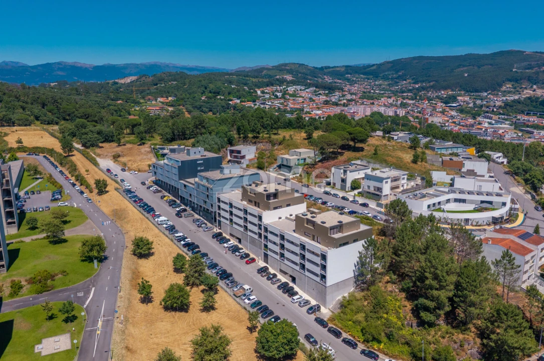 Apartamento T3 para Venda em Gualtar Foto 2