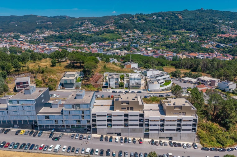 Apartamento T3 para Venda em Gualtar Foto 7