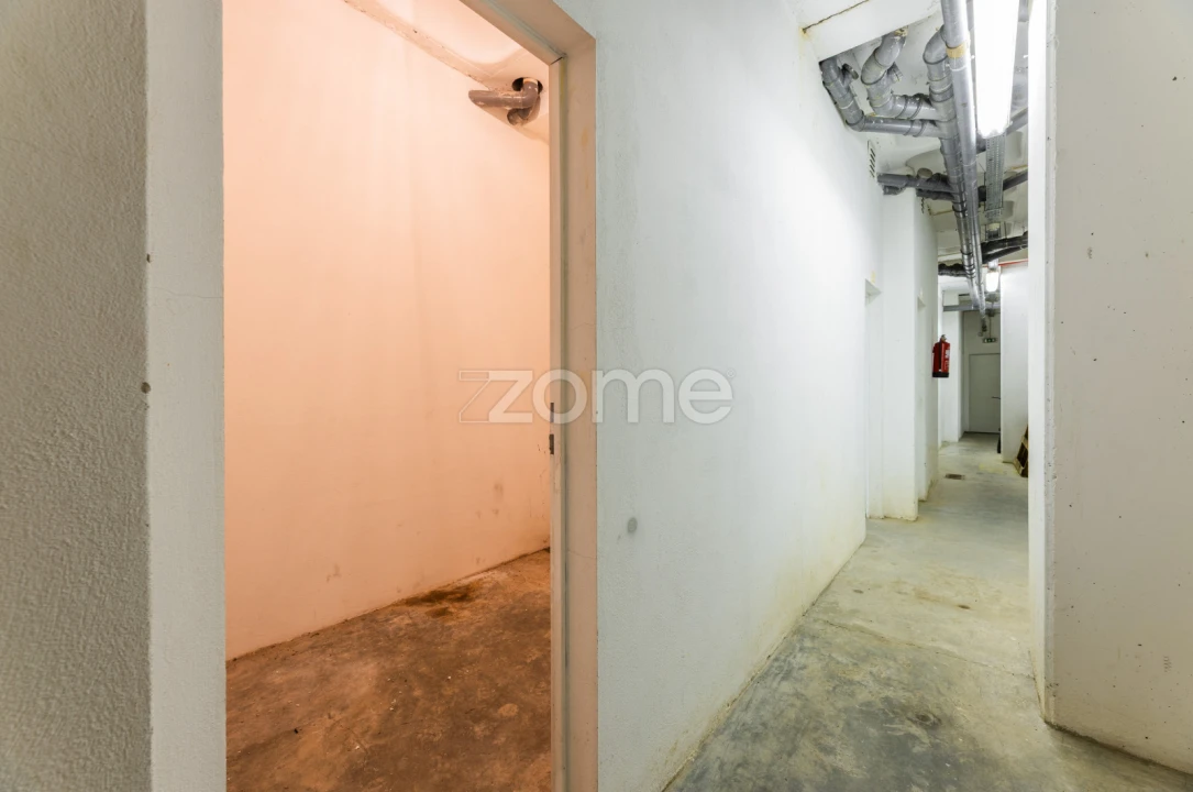 Apartamento T2 para Arrendamento em Paranhos Foto 19