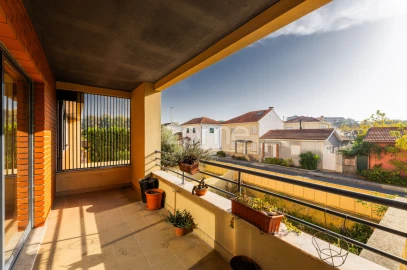 Apartamento T2 para Arrendamento em Paranhos