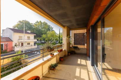 Apartamento T2 para Arrendamento em Paranhos