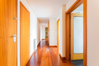 Apartamento T2 para Arrendamento em Paranhos