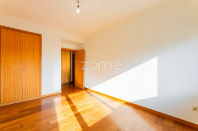 Apartamento T2 para Arrendamento em Paranhos