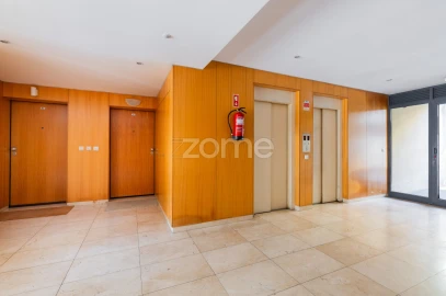 Apartamento T2 para Arrendamento em Paranhos