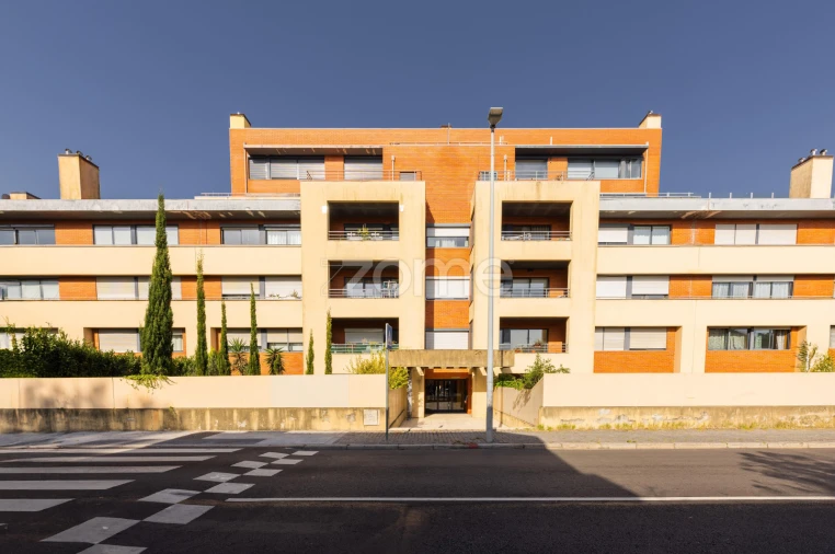 Apartamento T2 para Arrendamento em Paranhos Foto 2
