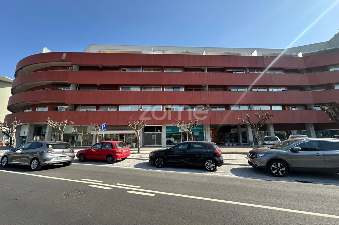 Negócio para Venda em Vila das Aves Foto 1