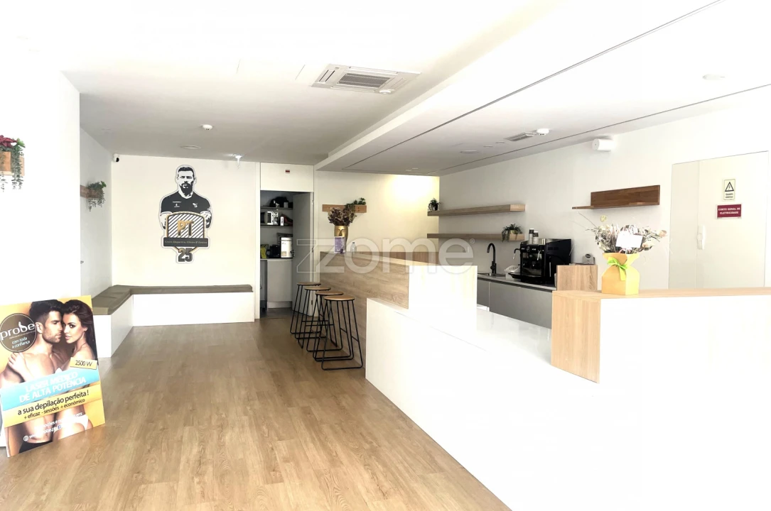 Negócio para Venda em Paço Foto 6