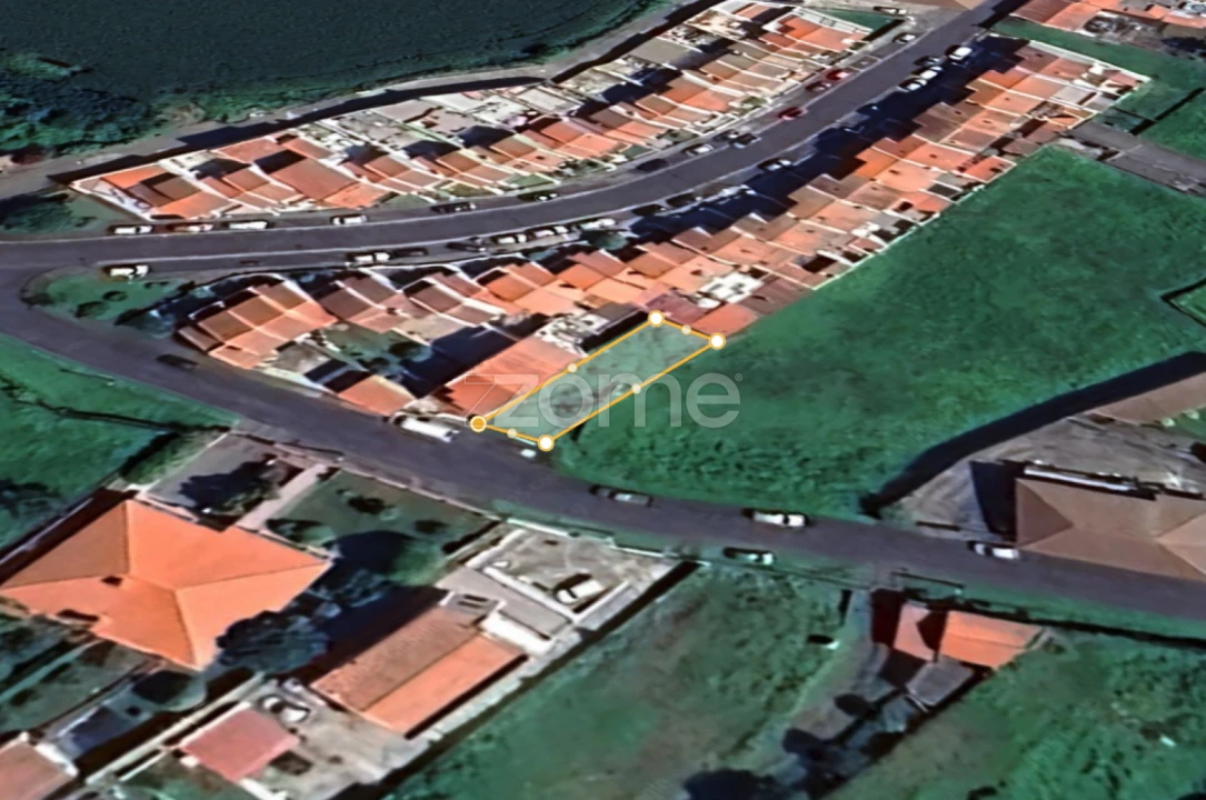 Terreno para Venda em Fajã de Cima Foto 11