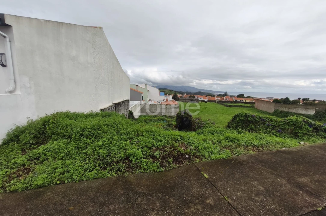 Terreno para Venda em Fajã de Cima Foto 7