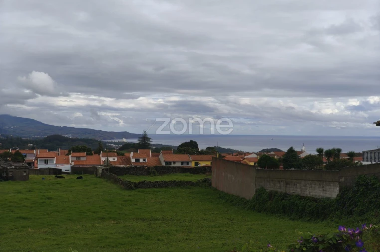 Terreno para Venda em Fajã de Cima Foto 4