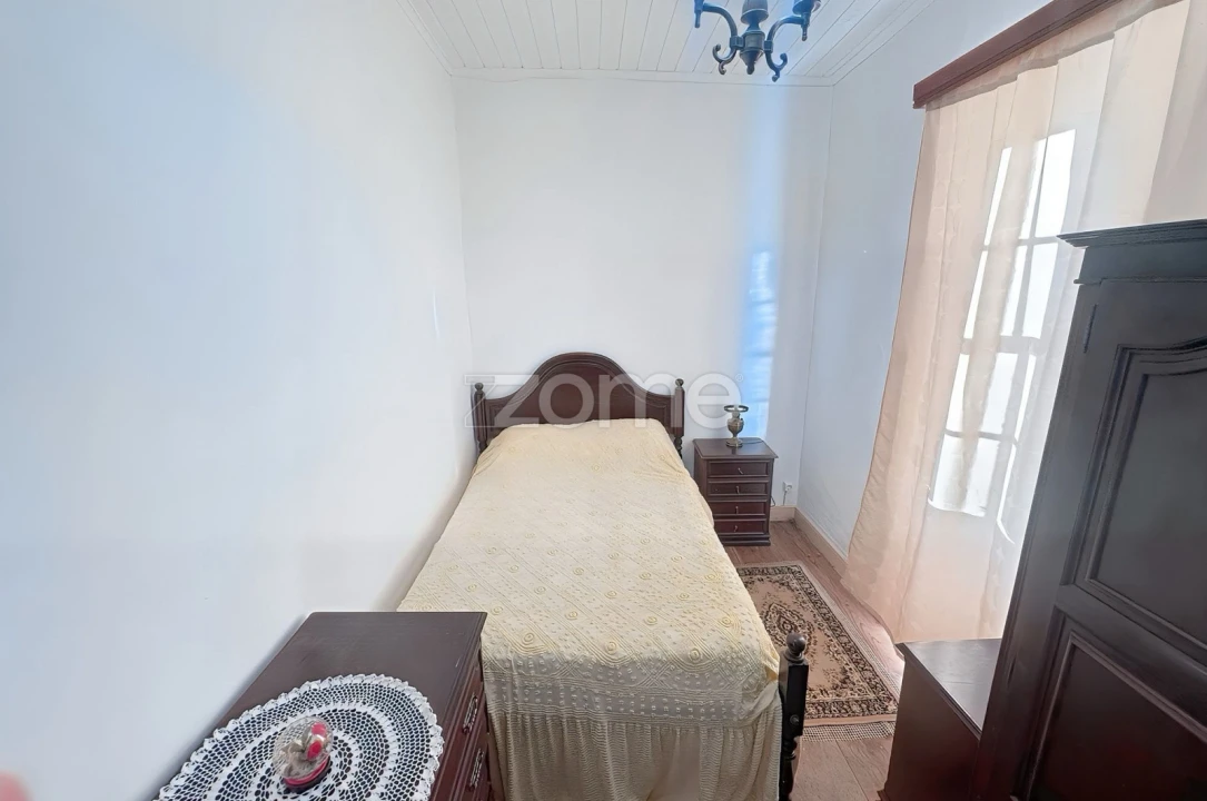 Moradia T4 para Venda em Vila do Porto Foto 9