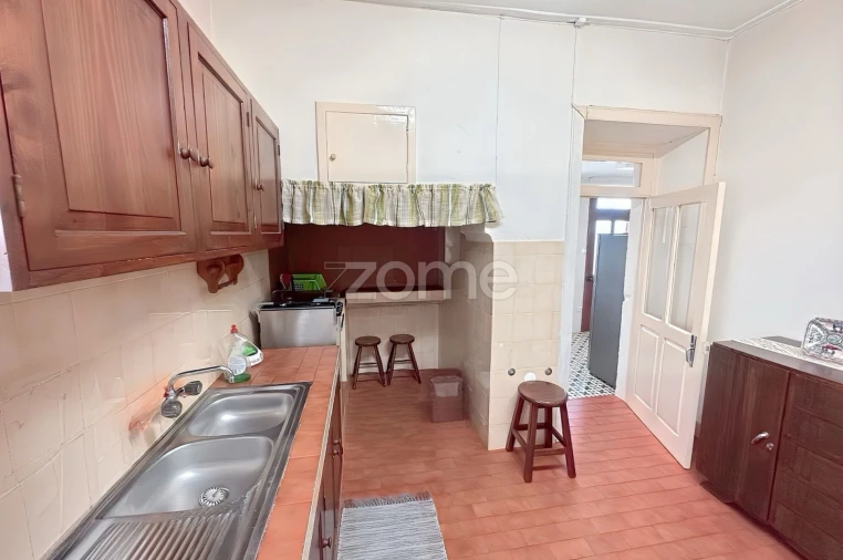 Moradia T4 para Venda em Vila do Porto Foto 13