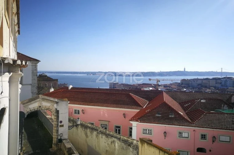 Apartamento T2 para Venda em Santa Maria Maior Foto 29