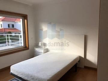 Apartamento T1 para Arrendamento em Sé Nova, Santa Cruz, Almedina e São Bartolomeu
