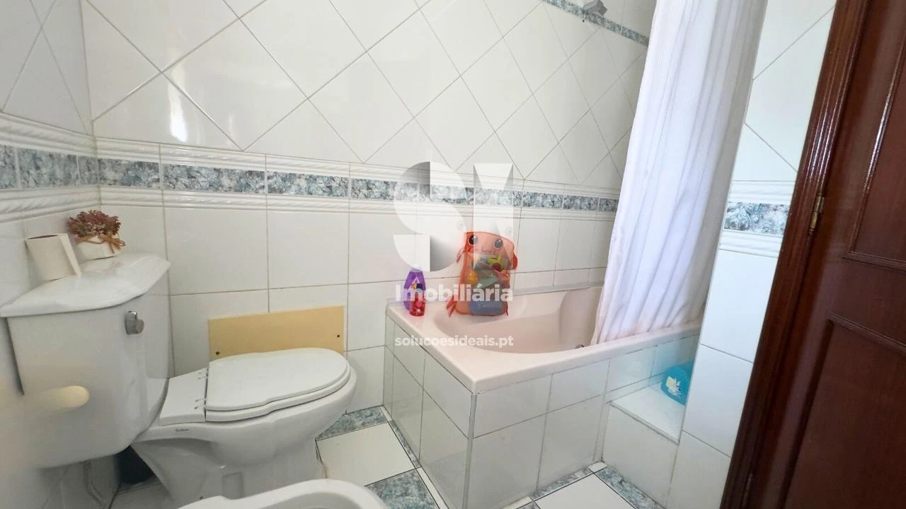 Moradia T4 para Venda em São Martinho do Bispo e Ribeira de Frades Foto 13